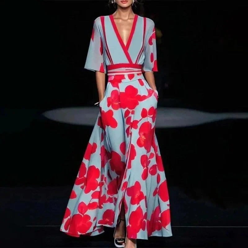 Geblümtes Maxikleid mit V-Ausschnitt und Taillenschnitt