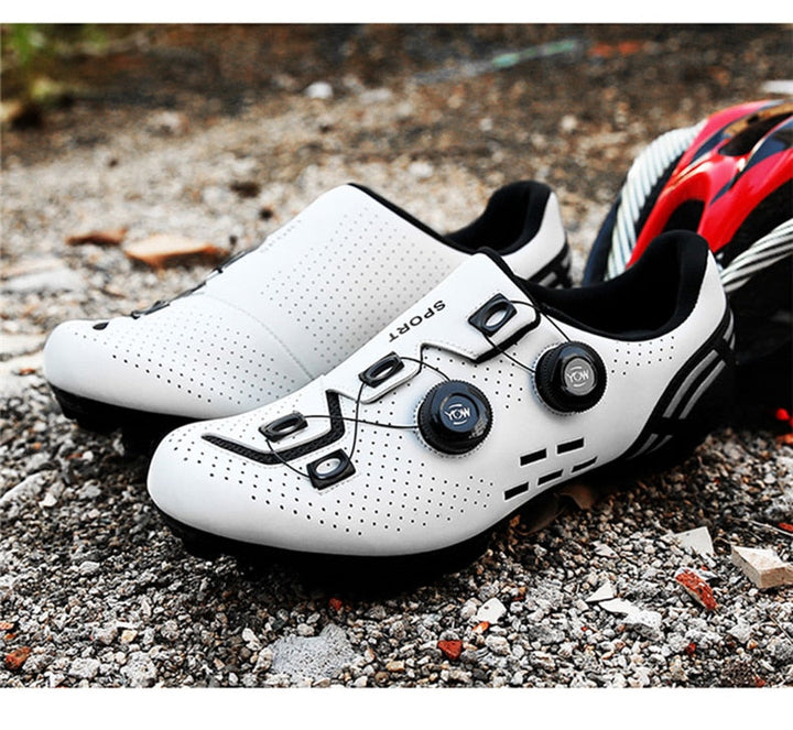Fahrradschuhe mit mechanischer Verriegelung