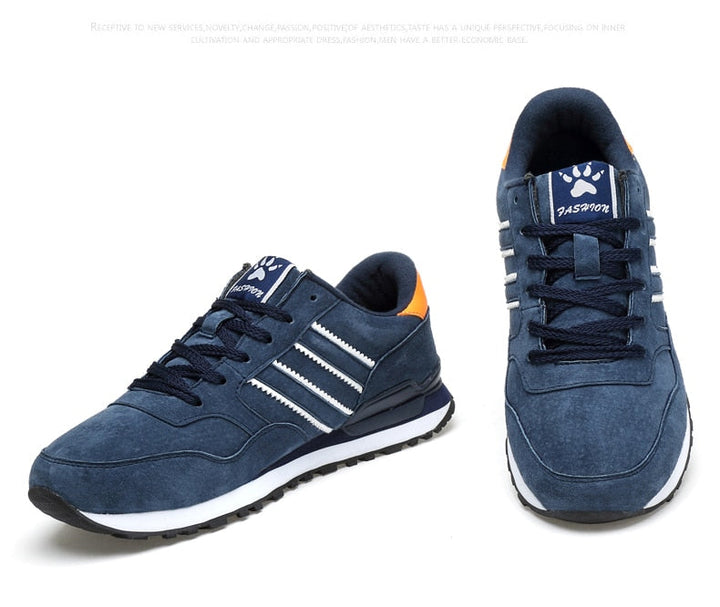 Klassische Herren-Sneakers aus Wildleder