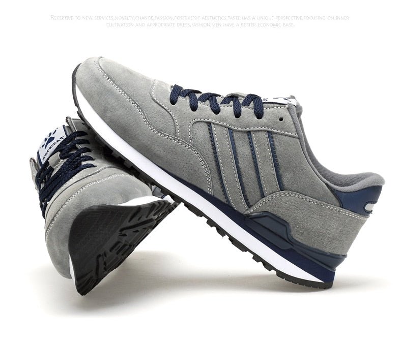 Klassische Herren-Sneakers aus Wildleder