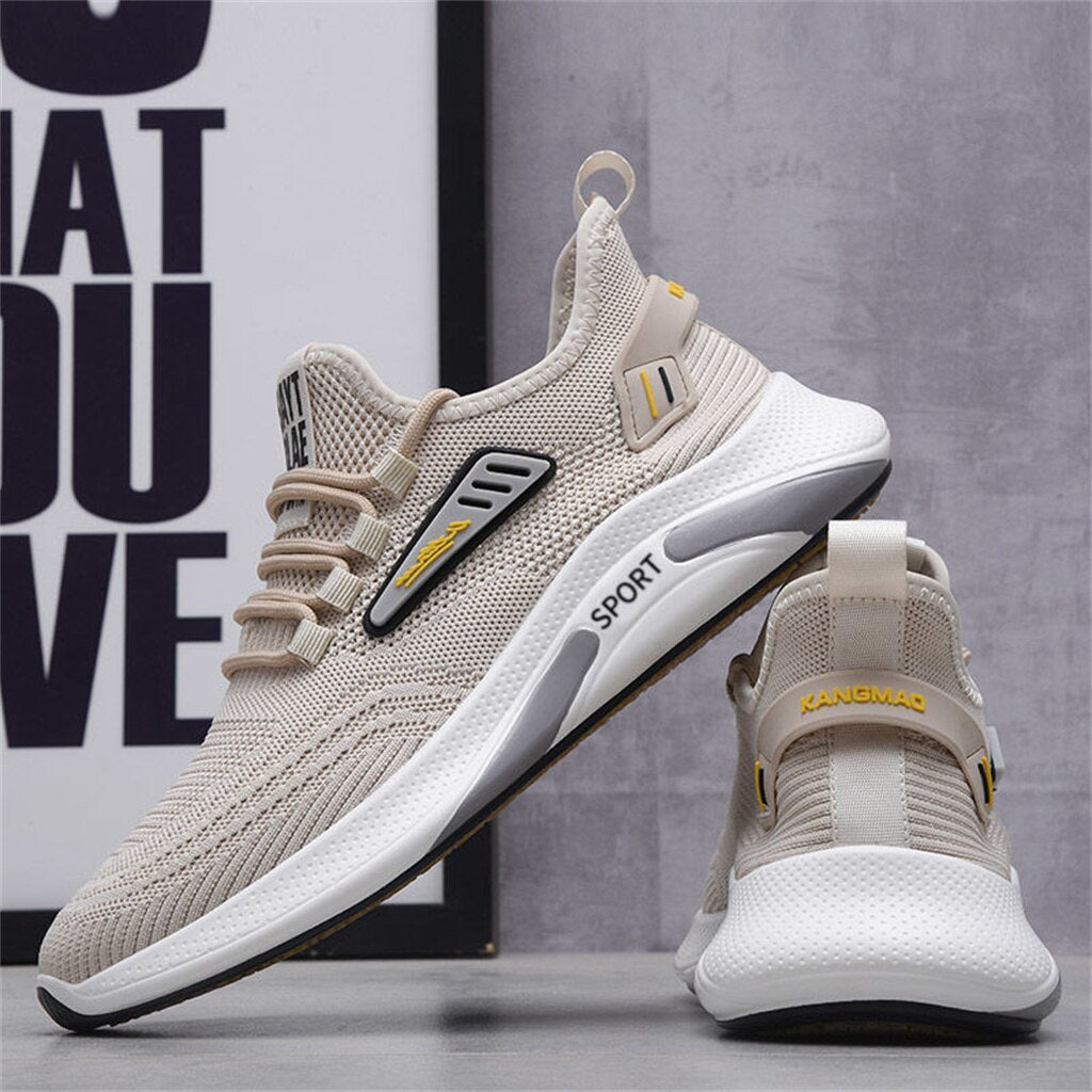 Moderne Herrensneaker mit atmungsaktivem Obermaterial