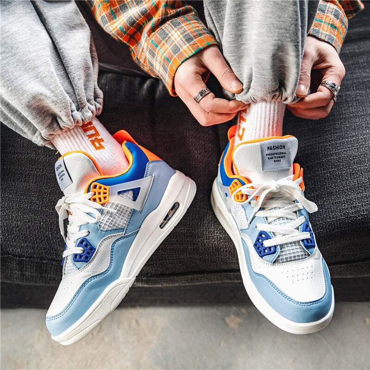 Hohe Herren-Turnschuhe im Basketball-Stil
