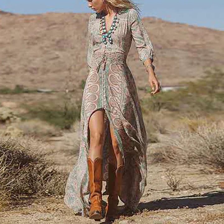 Langes Boho-Kleid mit Schlitz und Knopfleiste