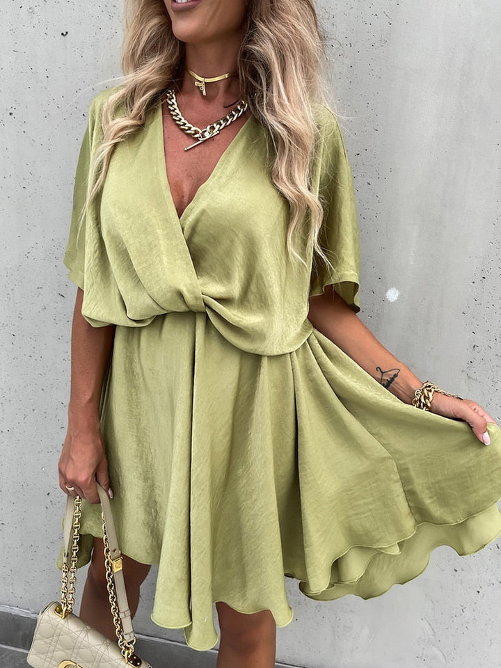 Kleid mit V-Ausschnitt Born