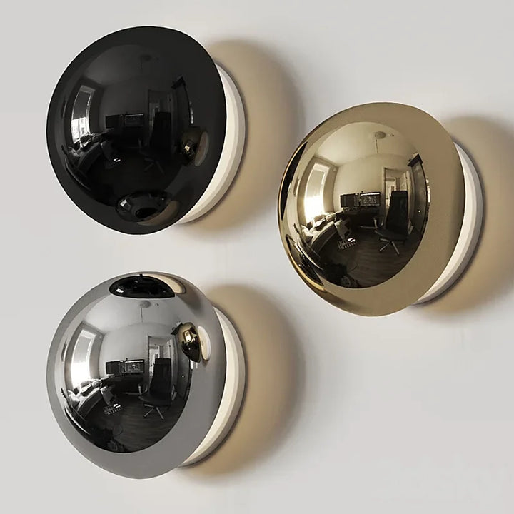 Moderne LED-Wandleuchte mit Kugelform und Halo-Effekt