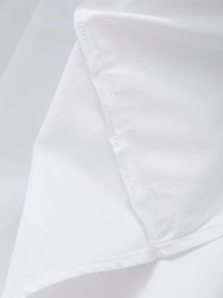 Trägerloses, fließendes Maxikleid