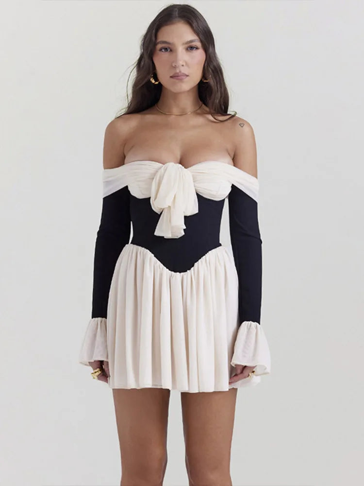 Damen Minikleid mit offenen Schultern und ausgestellten Ärmeln