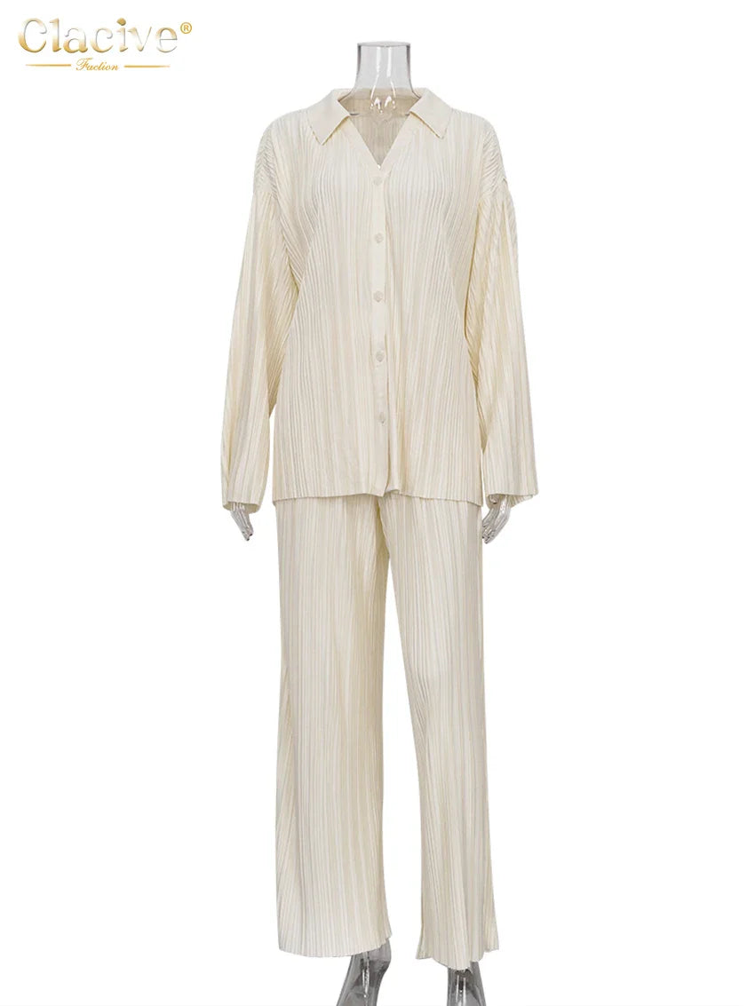 Elegantes Plissee-Set für Damen: lockeres Hemd und weite Hose