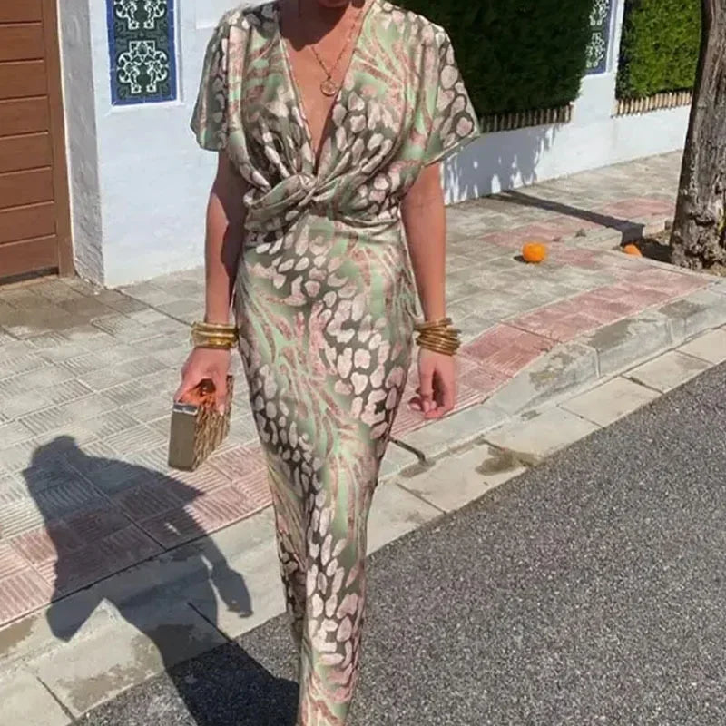 Maxikleid im Satin-Look mit Wickelausschnitt und betonter Taille
