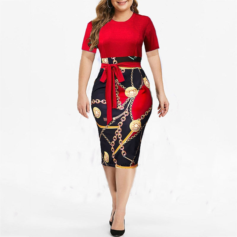 Elegantes Bleistiftkleid mit grafischem Muster und Taillenband
