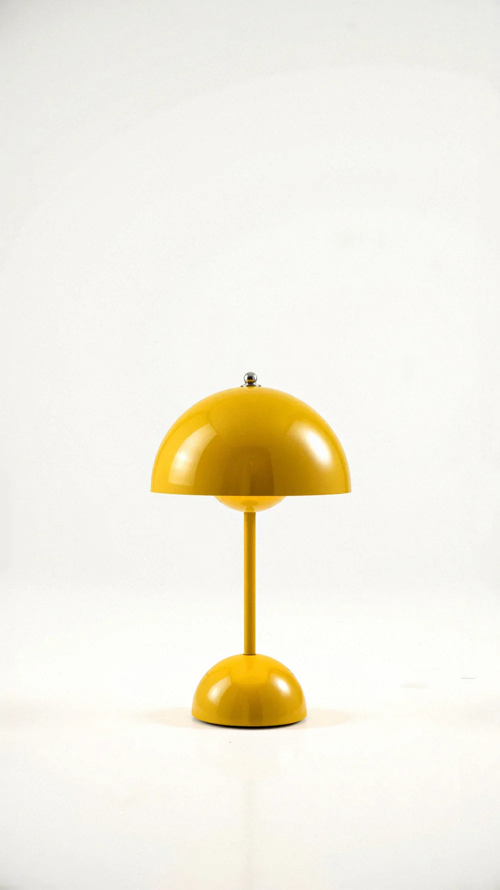 Kabellose Tischlampe mit minimalistischem Design