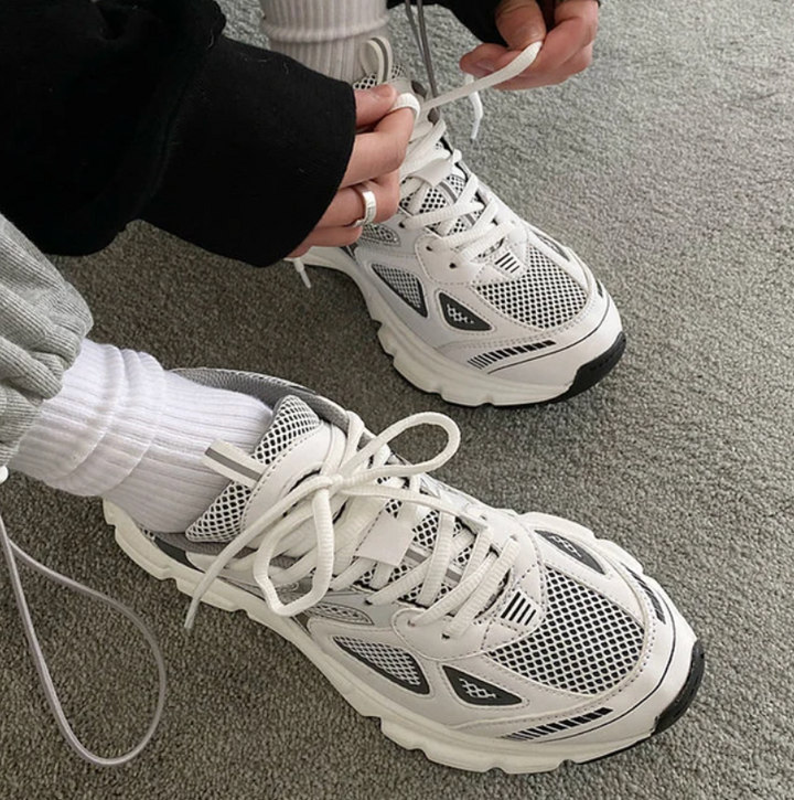 Sportliche Damen-Sneakers mit atmungsaktivem Mesh