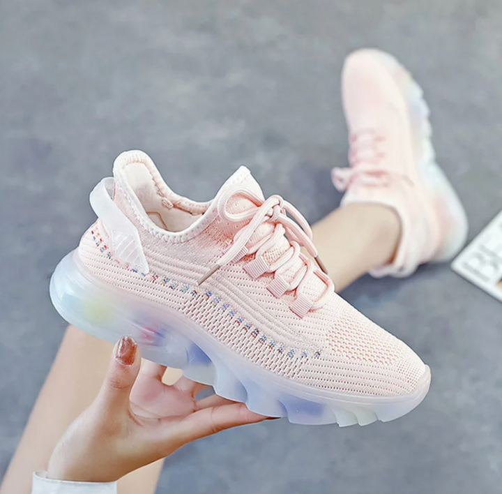 Sportliche Damen-Turnschuhe