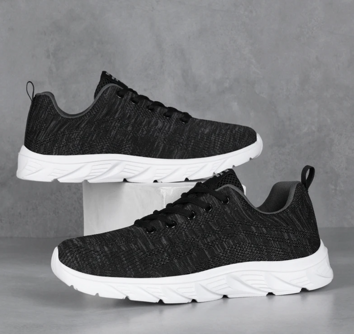 Leichte Herren-Turnschuhe