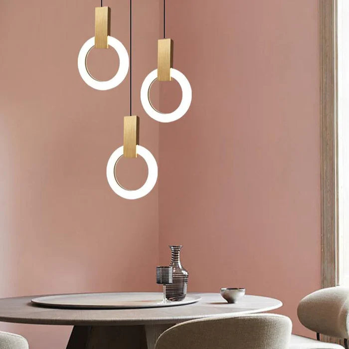 Moderne LED-Pendelleuchte mit Ringdesign