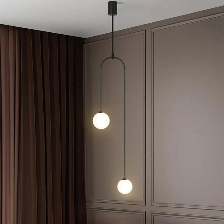 Moderne LED-Pendelleuchte mit kugelförmigen Schirmen – Minimalistisches Design