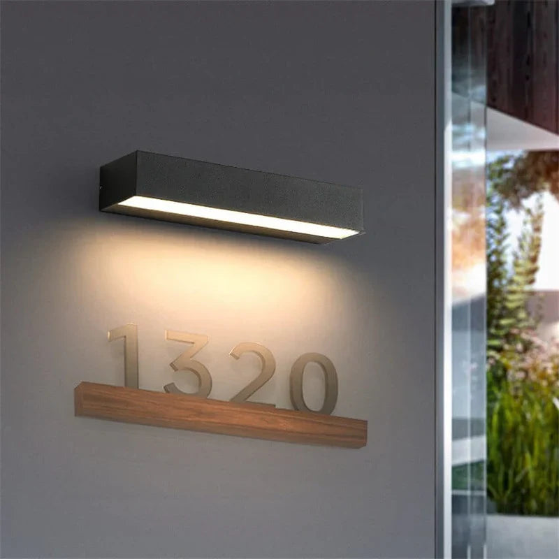 Moderne LED-Wandleuchte für den Aussenbereich – minimalistisches Design
