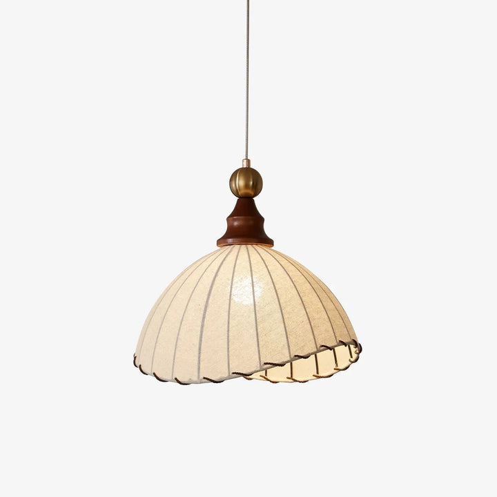 Retro-Pendelleuchte mit Seidenschirm und Holzdetails