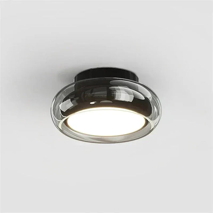 Moderne Deckenleuchte mit Glasschirm