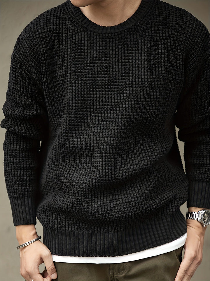 Klassischer Strickpullover mit grobem Muster