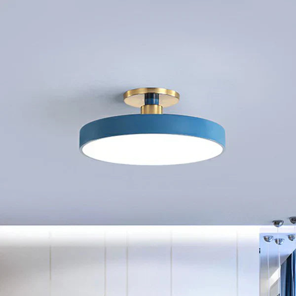Runde LED-Deckenleuchte im skandinavischen Stil