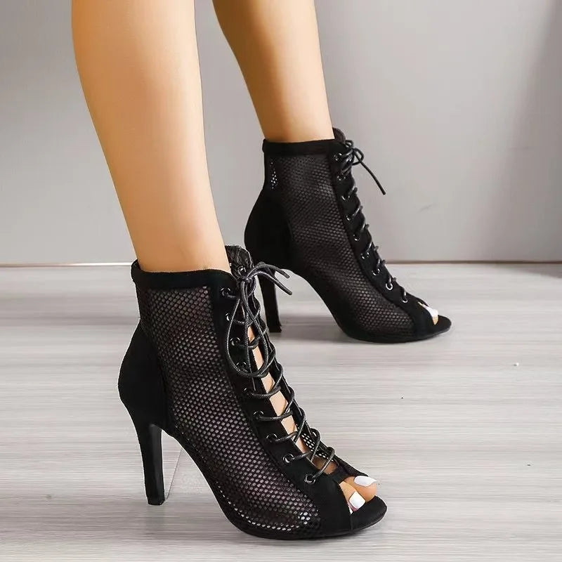 Damen-Sandalen mit Absatz und Schnürung vorne