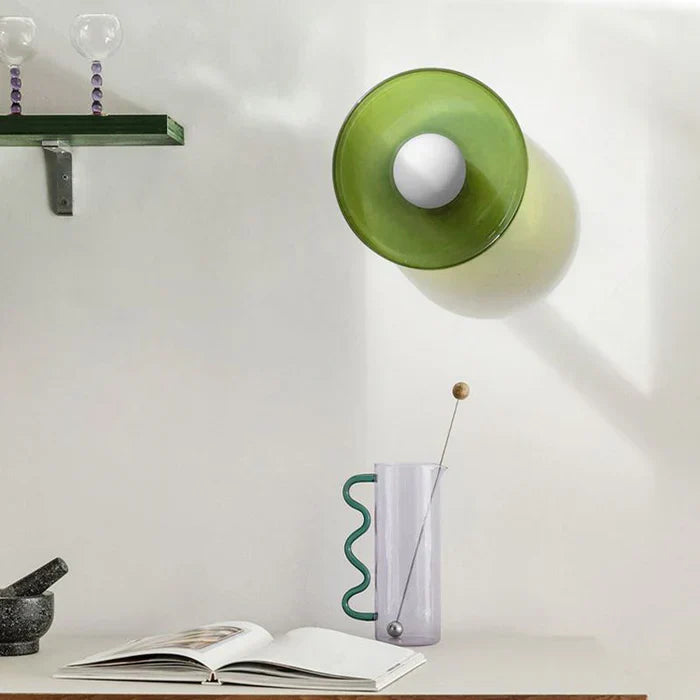 Moderne Deckenleuchte mit Glasschirm – minimalistisches Design