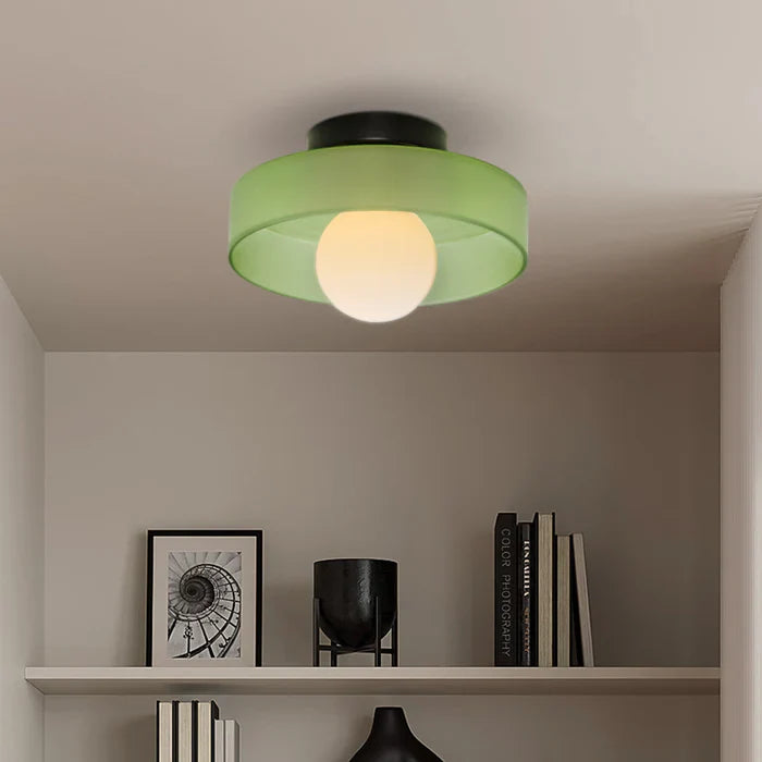 Moderne Deckenleuchte mit Glasschirm – minimalistisches Design