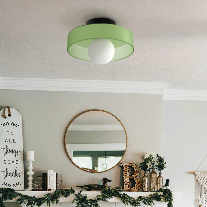 Moderne Deckenleuchte mit Glasschirm – minimalistisches Design