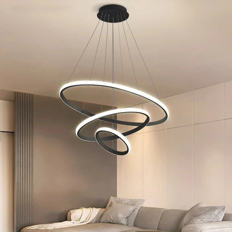 Moderne LED-Pendelleuchte mit 3D-Ringkomposition