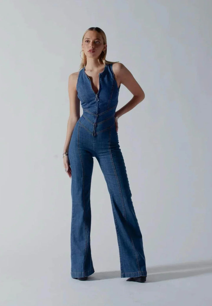 Ärmelloser Damen-Jeans-Jumpsuit mit Knopfleiste und Schlaghose