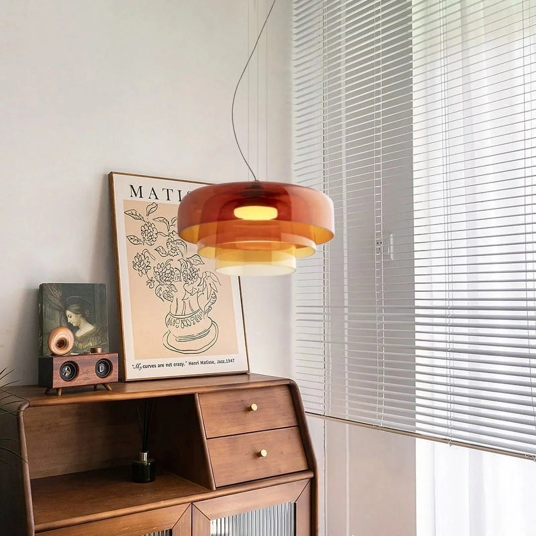 Moderne Glas-Pendelleuchte mit geschichtetem Schirm – Retro-Design