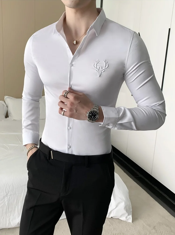 Elegantes Langarmhemd für Männer mit raffiniertem Logo