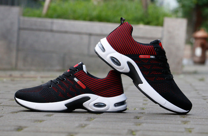 Sportliche Herrensneaker mit dynamischem Design und atmungsaktivem Mesh