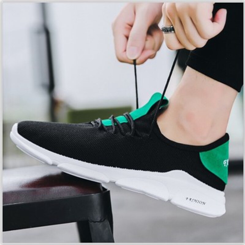Sportliche Herrenschuhe mit atmungsaktivem Mesh und flexibler Sohle