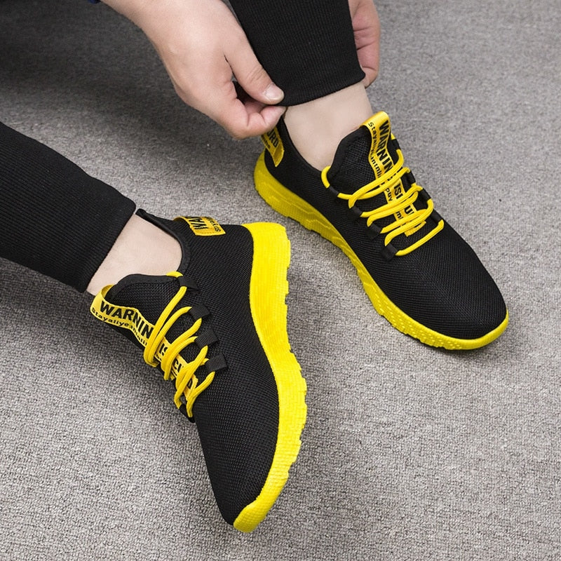 Leichte Sportschuhe für Männer aus atmungsaktivem Mesh