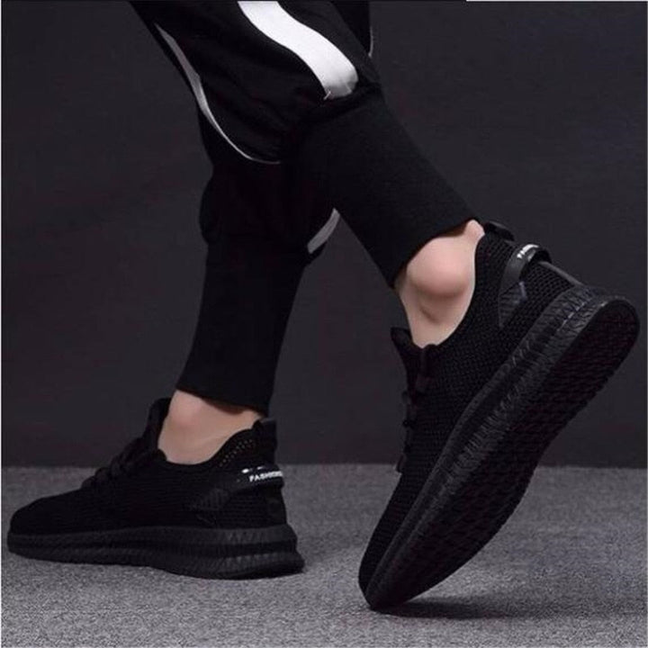 Leichte Sportschuhe für Männer mit atmungsaktivem Mesh und flexibler Sohle