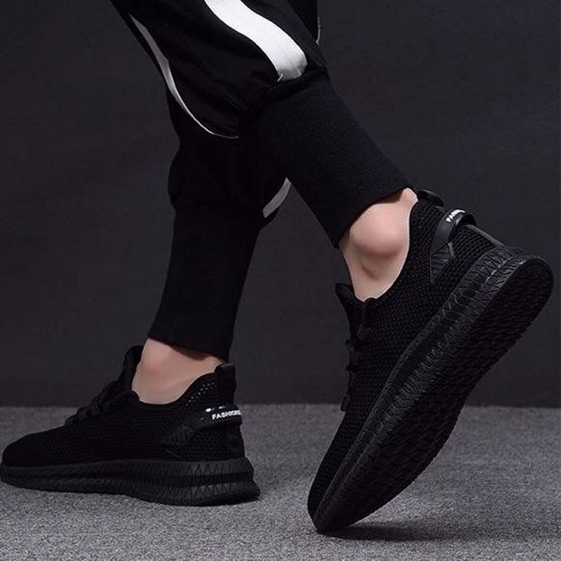 Leichte Sportschuhe für Männer mit atmungsaktivem Mesh und flexibler Sohle