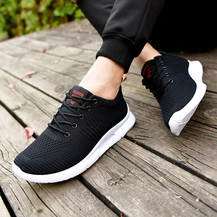 Sportschuhe für Männer mit atmungsaktivem Mesh und leichter Sohle