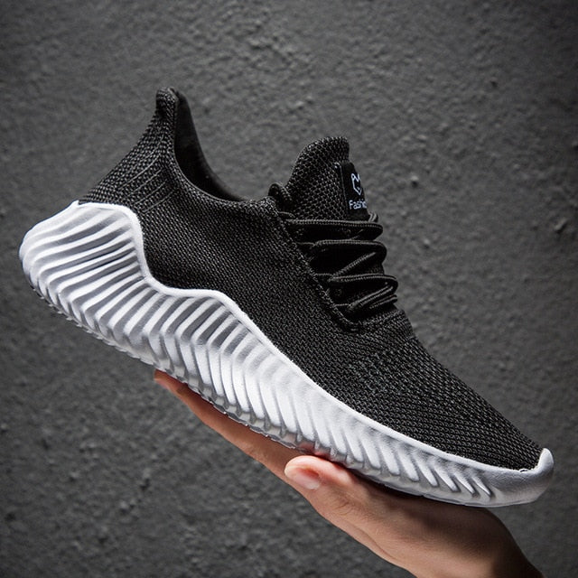 Herren-Sneaker-Sportschuhe mit modernem Design und atmungsaktivem Mesh