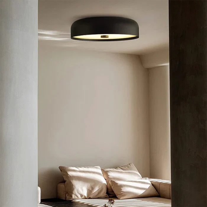 Minimalistische LED-Deckenleuchte