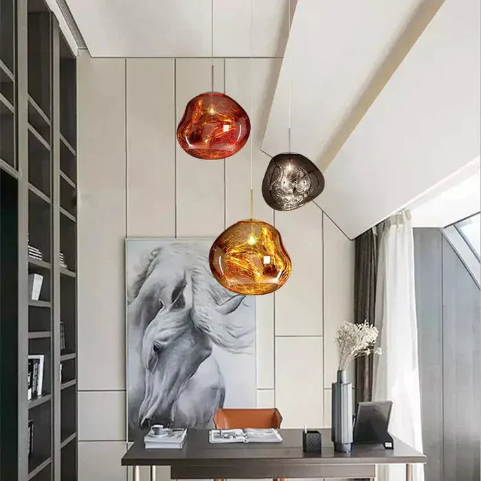 Designer-Pendelleuchte mit geschmolzener Kugelform