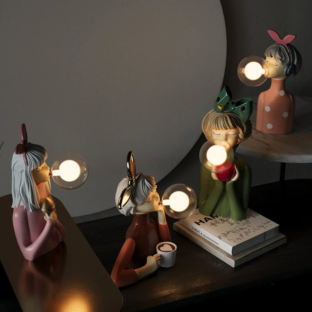 Dekorative LED-Tischlampe «Mädchen mit Ballon» – Designerfigur für Wohnzimmer und Büro