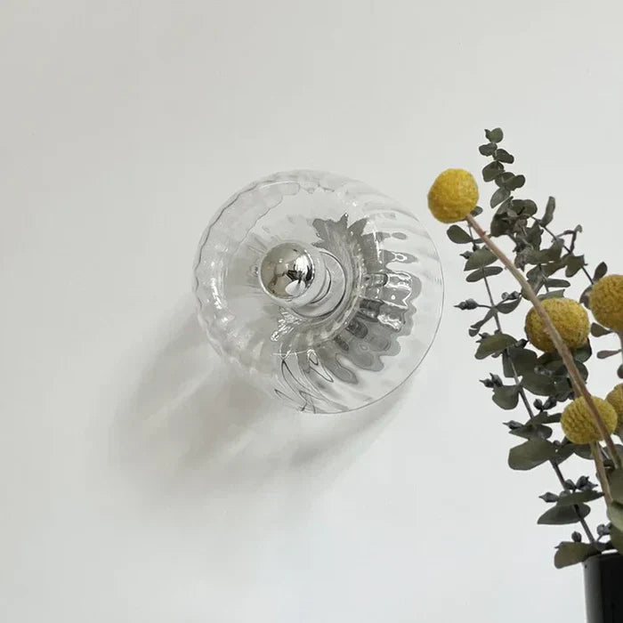 Elegante Deckenleuchte aus Glas mit Kristalldesign
