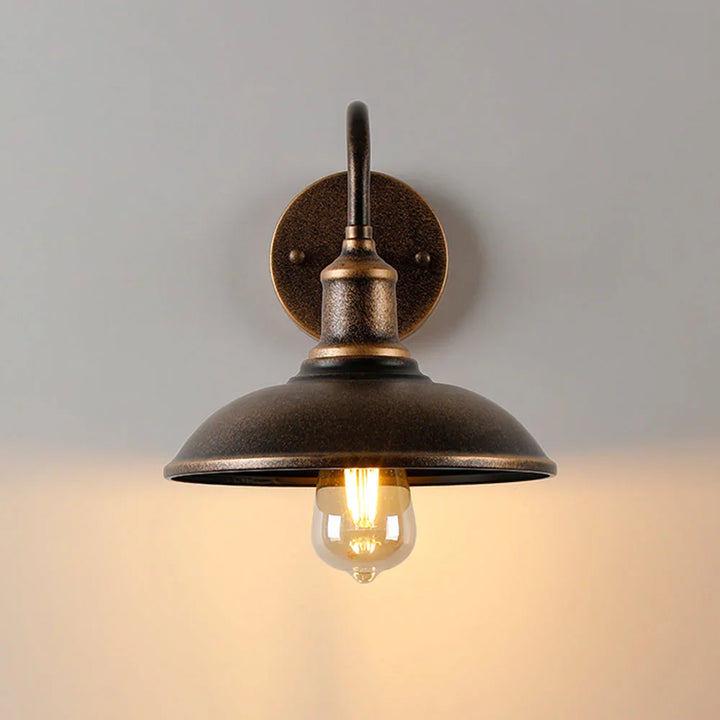 Industrielle Retro-Wandleuchte im Vintage-Stil