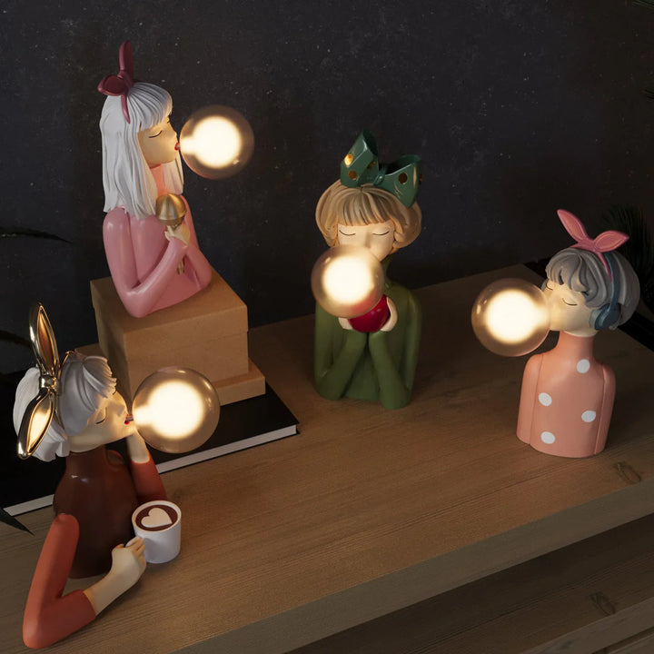 Dekorative LED-Tischlampe «Mädchen mit Ballon» – Designerfigur für Wohnzimmer und Büro