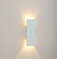 Moderne LED-Aussenleuchte mit Auf/Ab-Licht – Vertikale Wandleuchte, IP65 wasserdicht