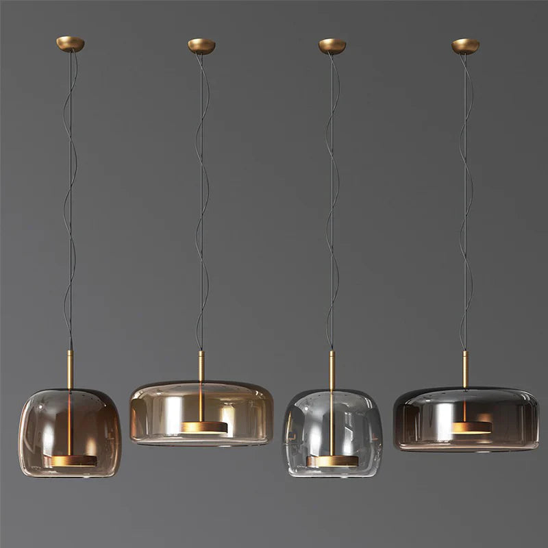 Moderne LED-Pendelleuchte aus Glas mit goldenem Finish