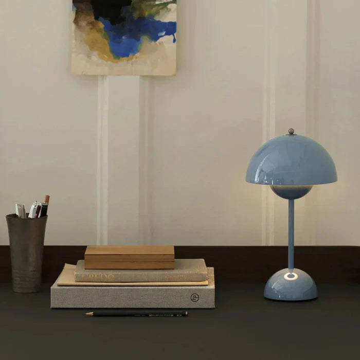 Kabellose Tischlampe mit minimalistischem Design