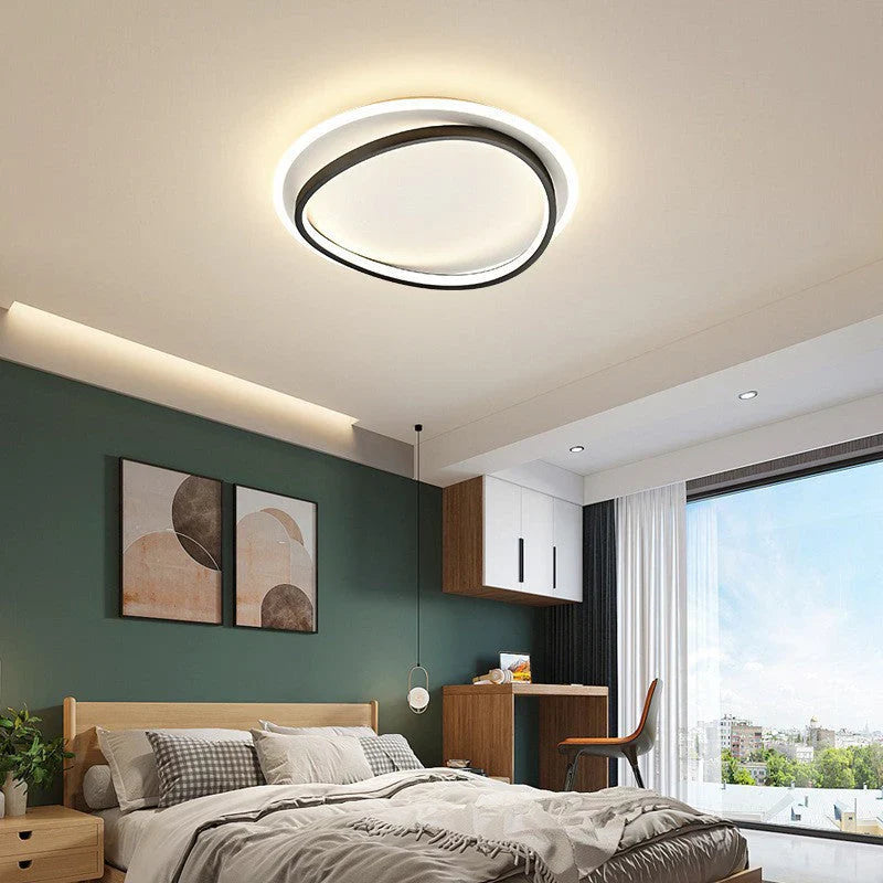 Moderne LED-Deckenleuchte im futuristischen Design